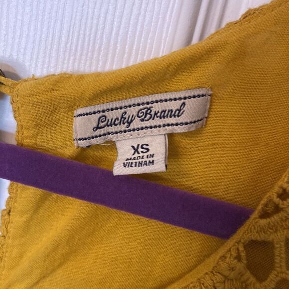 Lucky brand-mustard yellow lace tank -size XS - Picture 3 of 6
